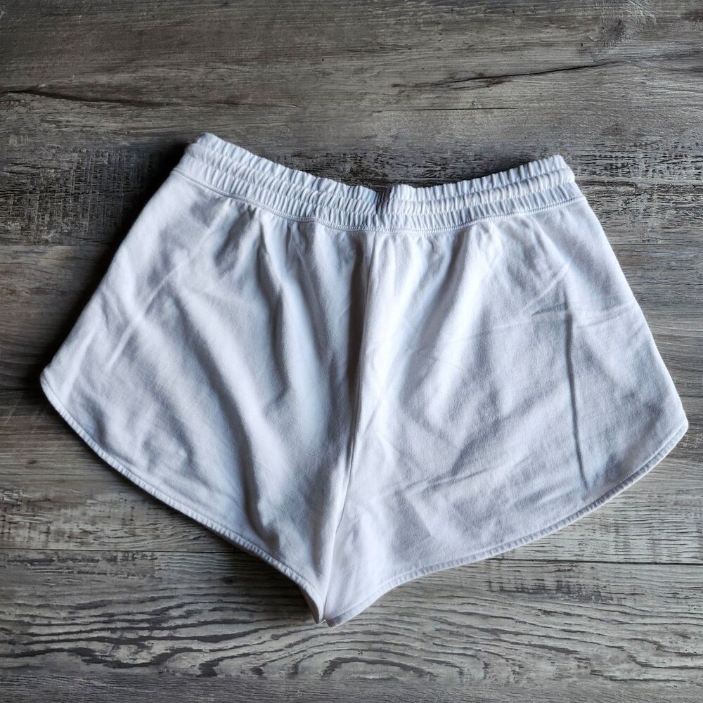 (L) Offline by Aerie Shorts - Picture 3 of 3
